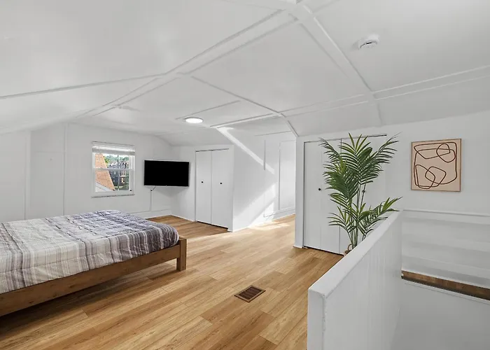 Bloomfield, Shadyside !d Spacious And Unique Bright Private Bedroom With Shared Bathroom Pittsburgh
