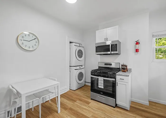 Bloomfield, Shadyside !d Spacious And Unique Bright Private Bedroom With Shared Bathroom * Pittsburgh