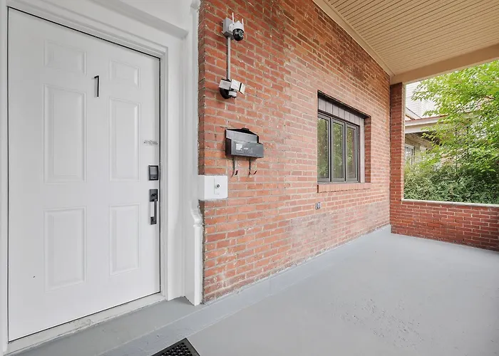 Bloomfield, Shadyside !d Spacious And Unique Bright Private Bedroom With Shared Bathroom * Pittsburgh